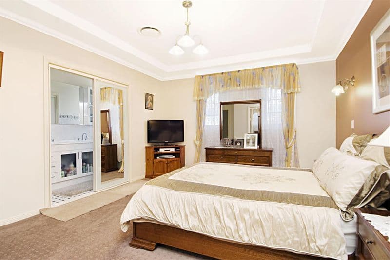 37 Helm Cottage Crescent, BLAIR ATHOL NSW 2560, Blair Athol - Thumbnail 4