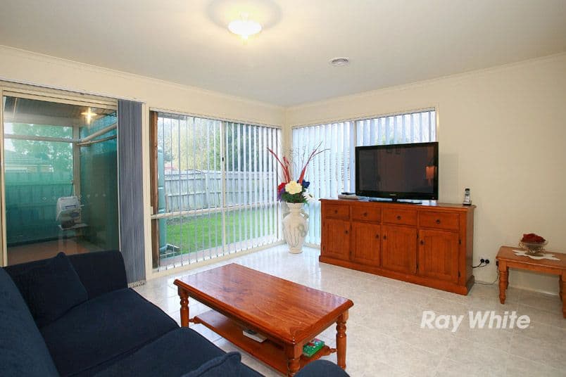 14 Michaelia Close, CRANBOURNE VIC 3977, Cranbourne West - Thumbnail 4
