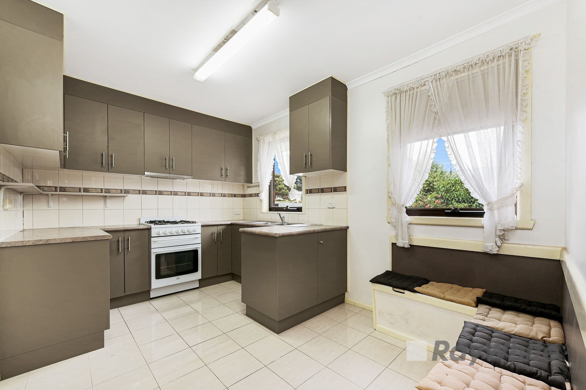37 Olive Road, Eumemmerring VIC 3177, Eumemmerring - Thumbnail 4