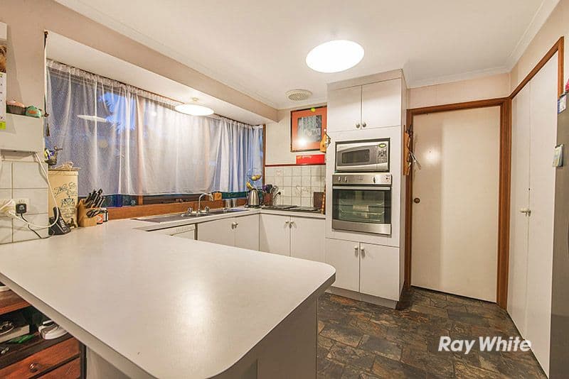112 Lesdon Avenue, Cranbourne VIC 3977, Cranbourne - Thumbnail 2