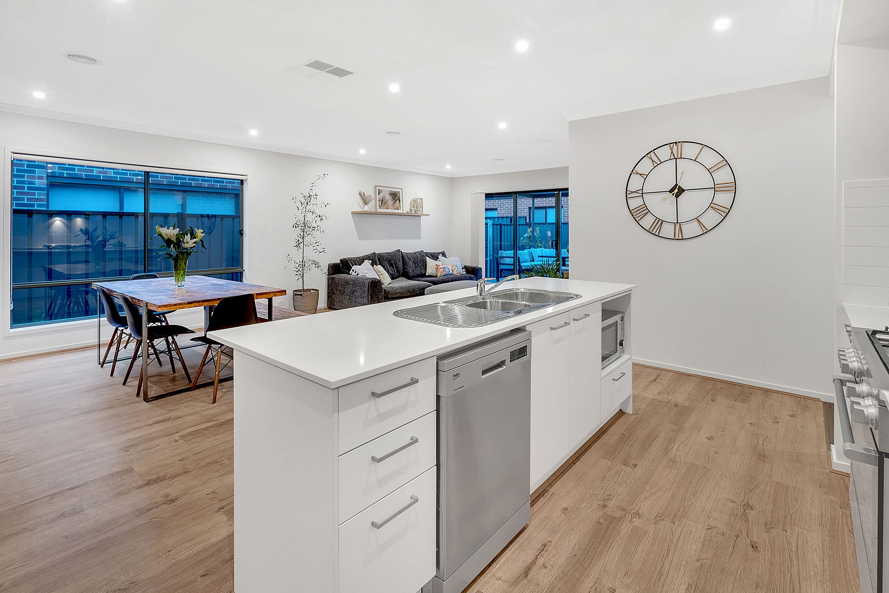 8 Kangaroo Road, Craigieburn VIC 3064, Craigieburn - Thumbnail 7