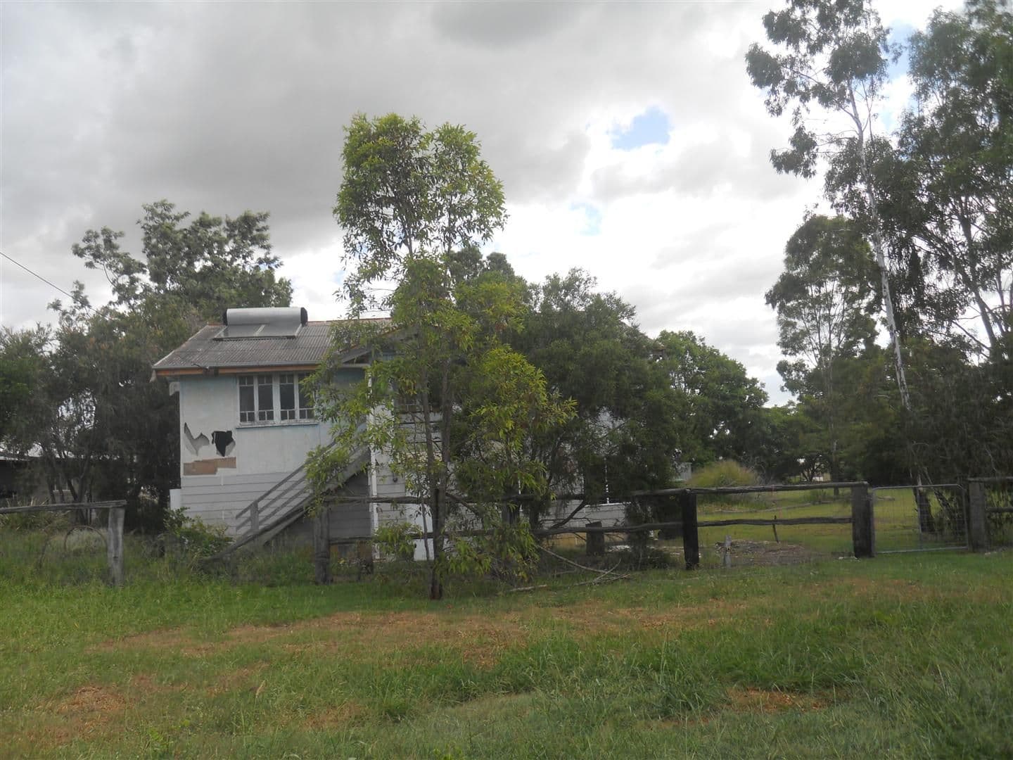 23 Barry Street, Gracemere QLD 4702, Gracemere - Image 1