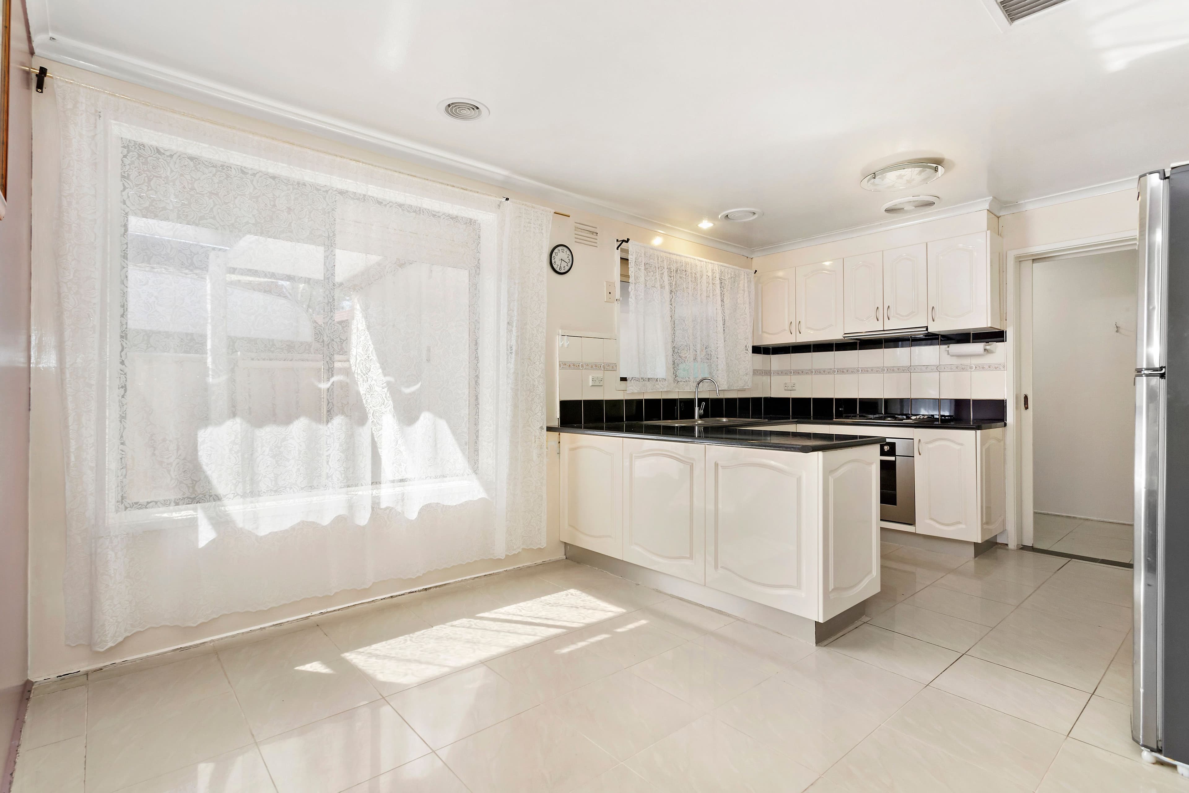 3 Lara Close, Thomastown VIC 3074, Thomastown - Thumbnail 3