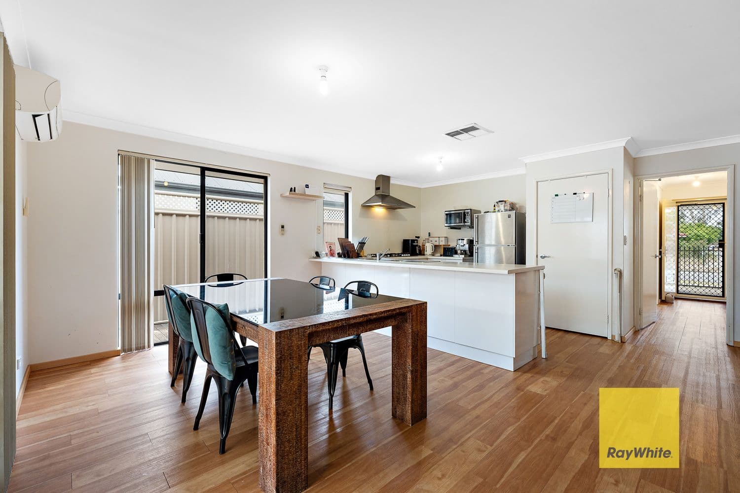 67 Murdoch Road, Thornlie WA 6108, Thornlie - Thumbnail 3