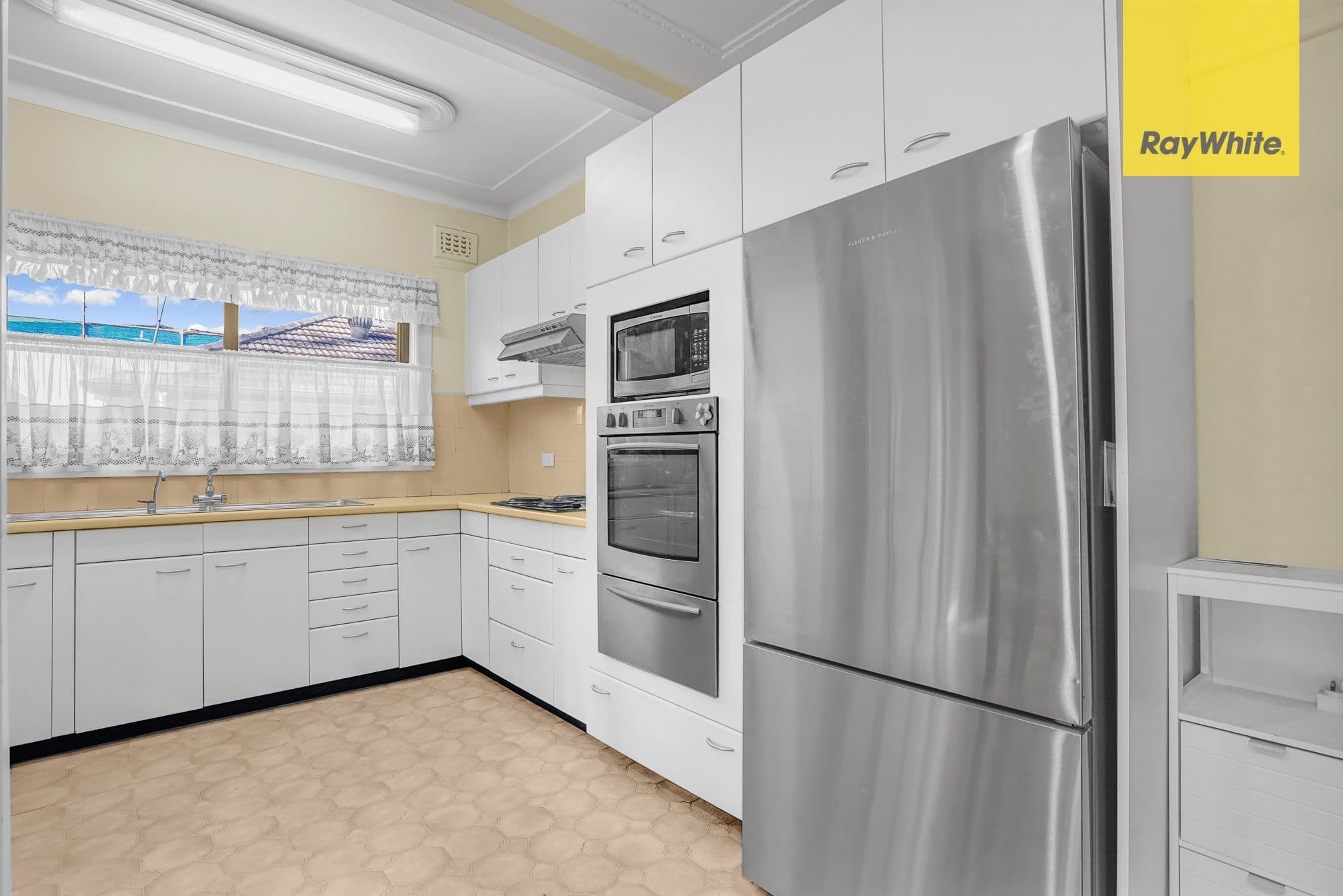 11 Lowana Avenue, Merrylands NSW 2160, Merrylands - Thumbnail 3