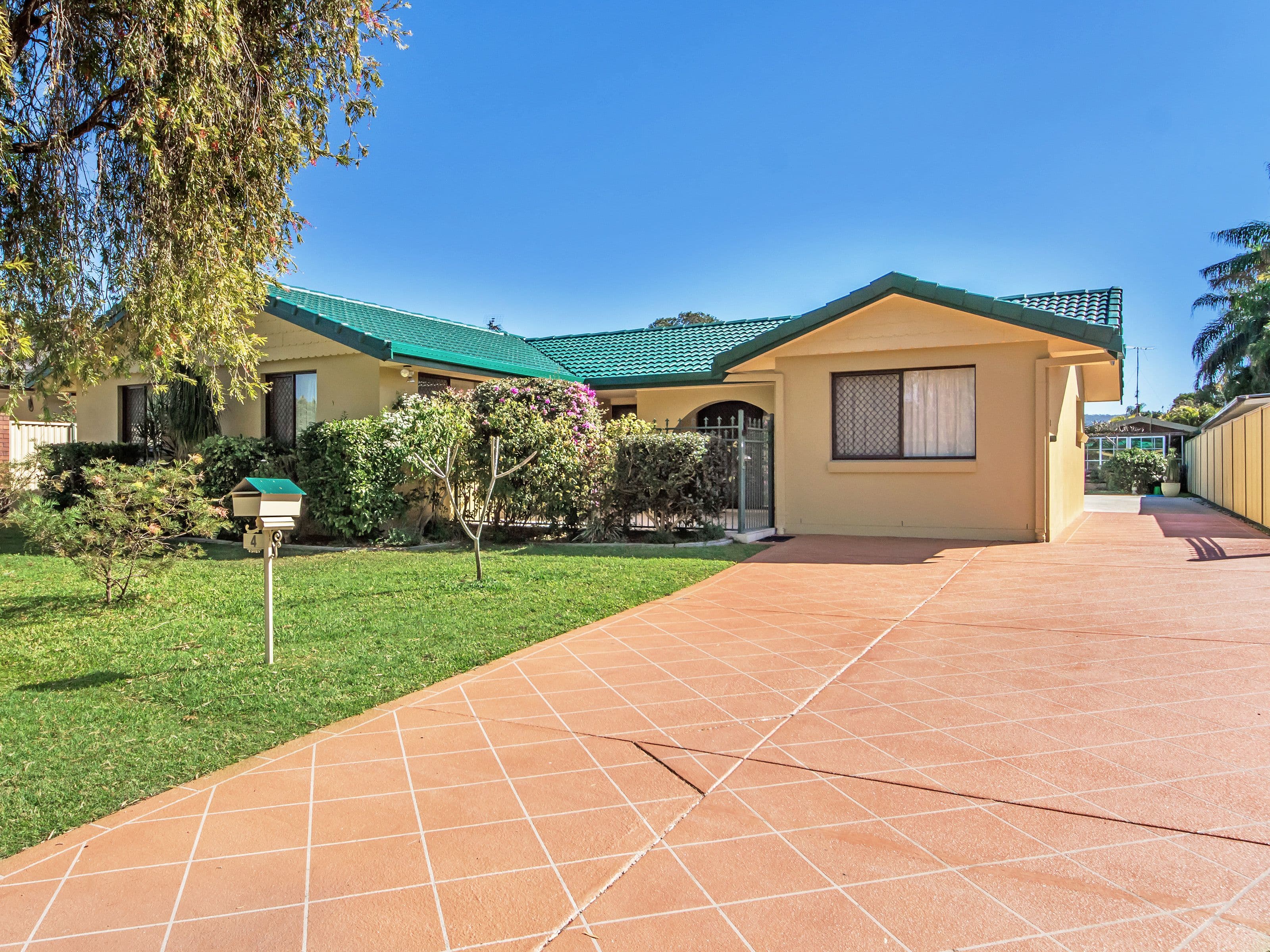 4 Mooyumbin Court, Nerang QLD 4211, Nerang - Image 1