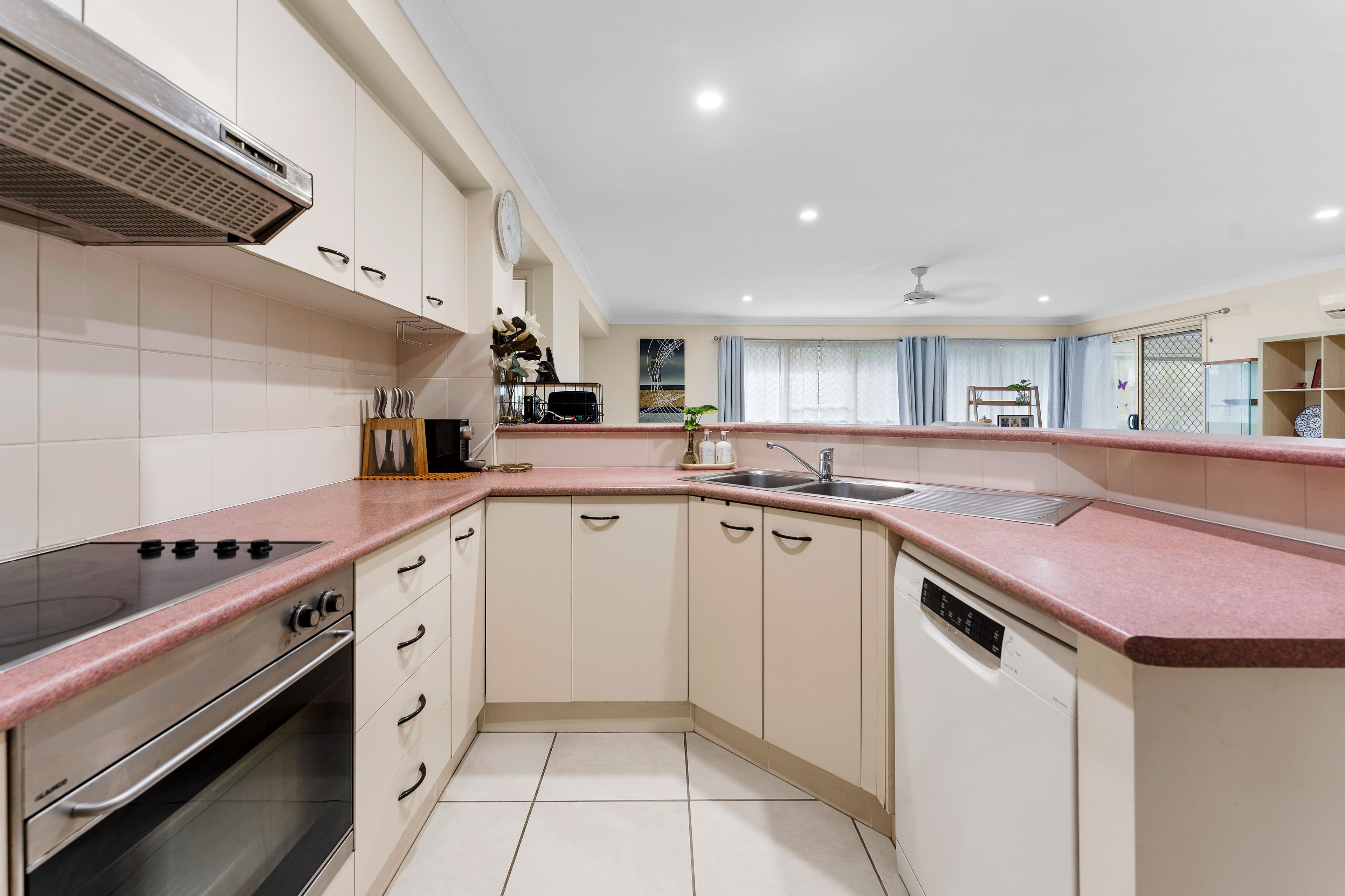 24 Hillburn Street, Runcorn QLD 4113, Runcorn - Thumbnail 7