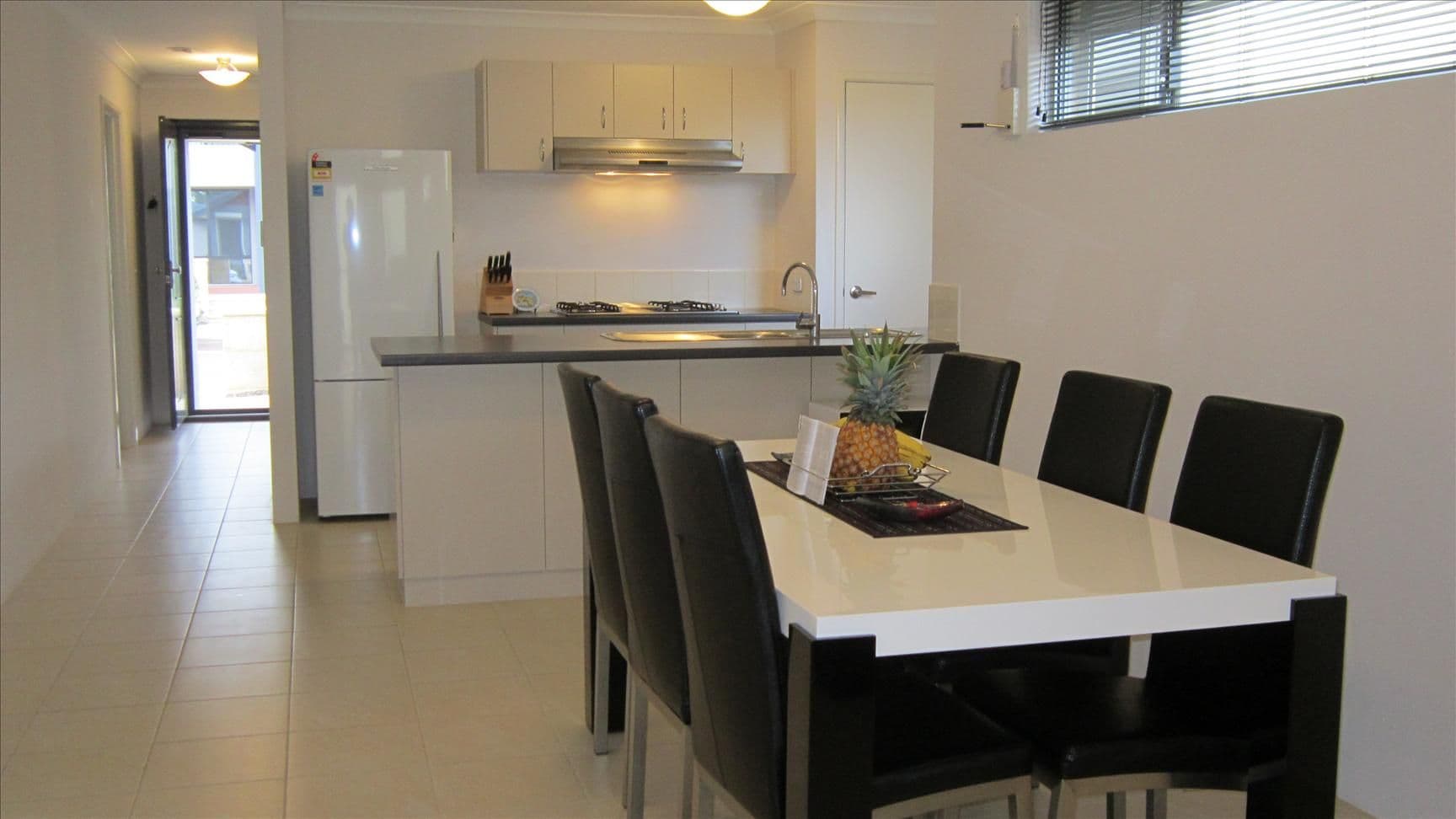 14 Celadon Terrace, AVELEY WA 6069, Aveley - Thumbnail 4