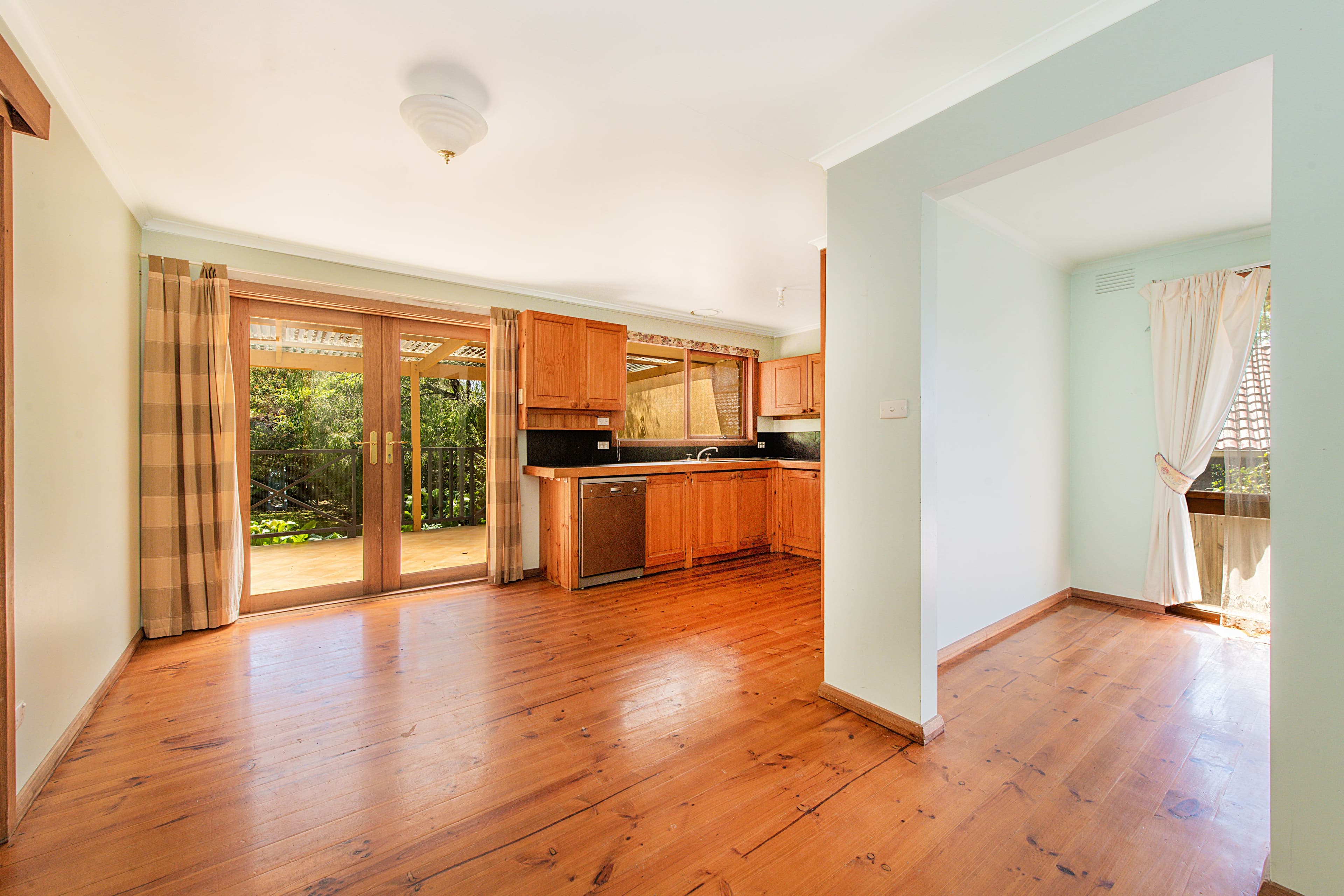 3 Levendale Avenue, Mooroolbark VIC 3138, Mooroolbark - Thumbnail 3