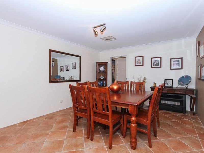 7 Corvina Place, CAVERSHAM WA 6055, Caversham - Thumbnail 4