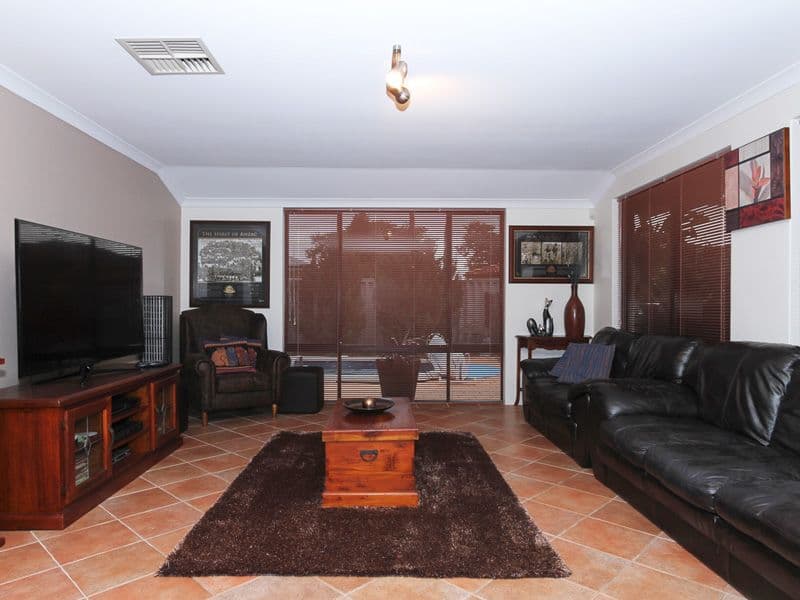 7 Corvina Place, CAVERSHAM WA 6055, Caversham - Thumbnail 5