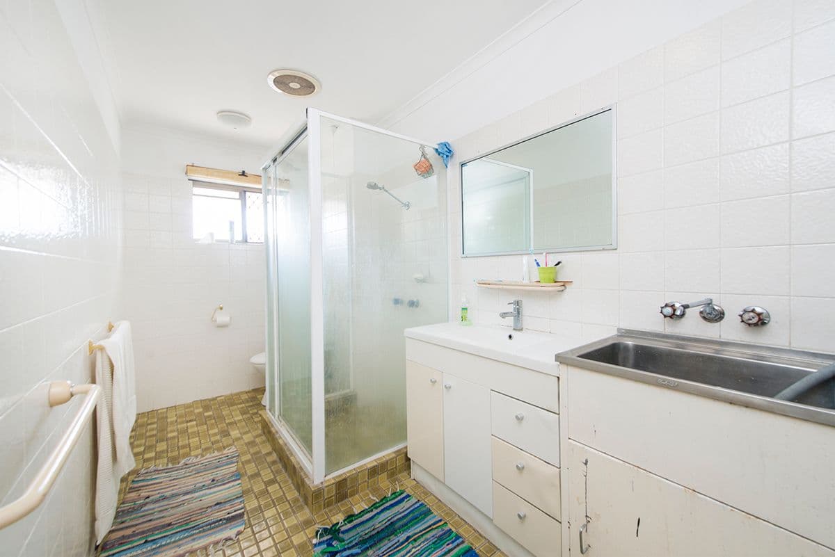 20 Peter Parade, Mermaid Waters QLD 4218, Mermaid Waters - Thumbnail 7