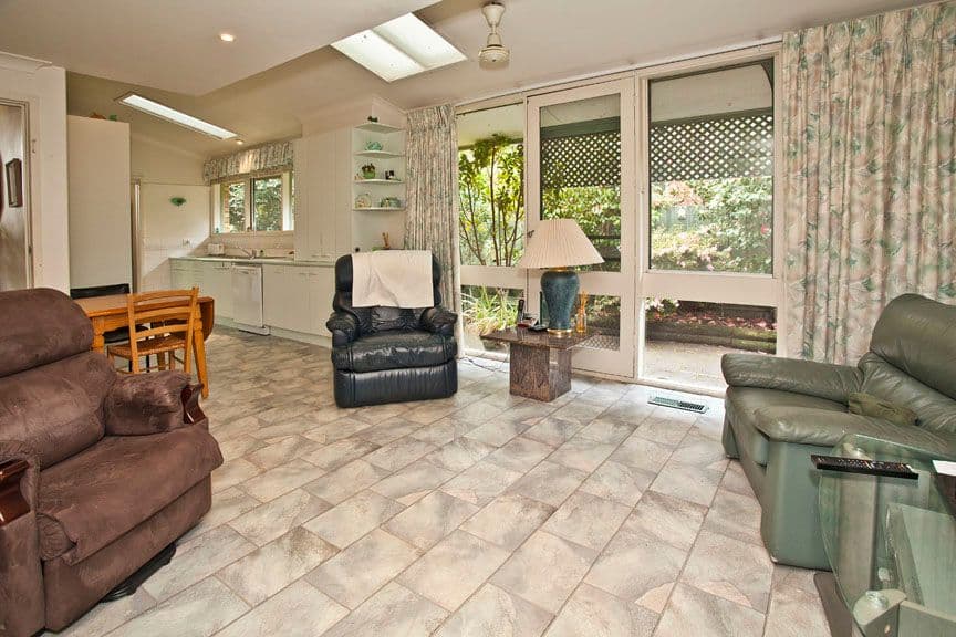 50 Greenways Road, GLEN WAVERLEY VIC 3150, Glen Waverley - Thumbnail 5