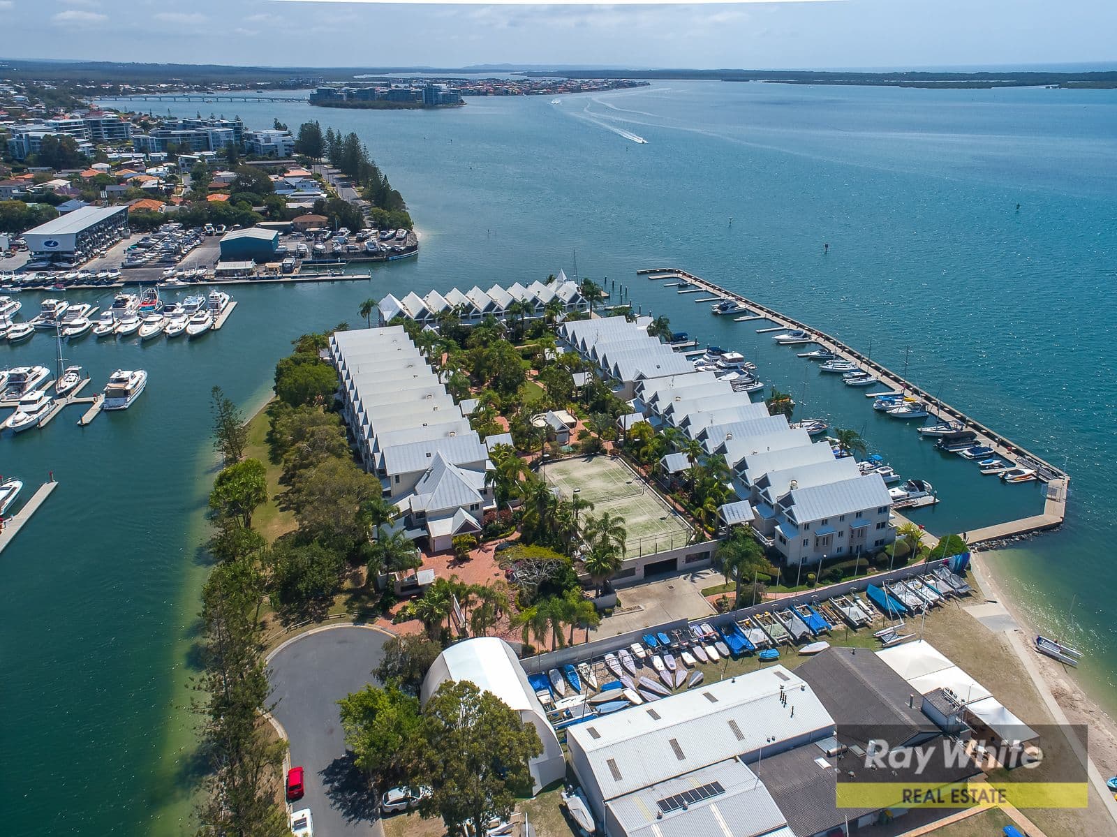 3 Marina Crescent, Hollywell QLD 4216, Hollywell - Thumbnail 8