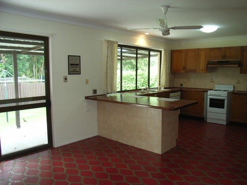 MOUNT WARREN PARK QLD 4207, Mount Warren Park - Thumbnail 2