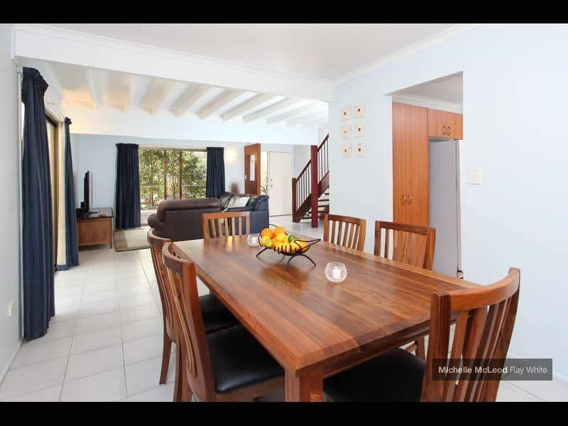 36 Burrumbuck Street, CHAPEL HILL QLD 4069, Chapel Hill - Thumbnail 3