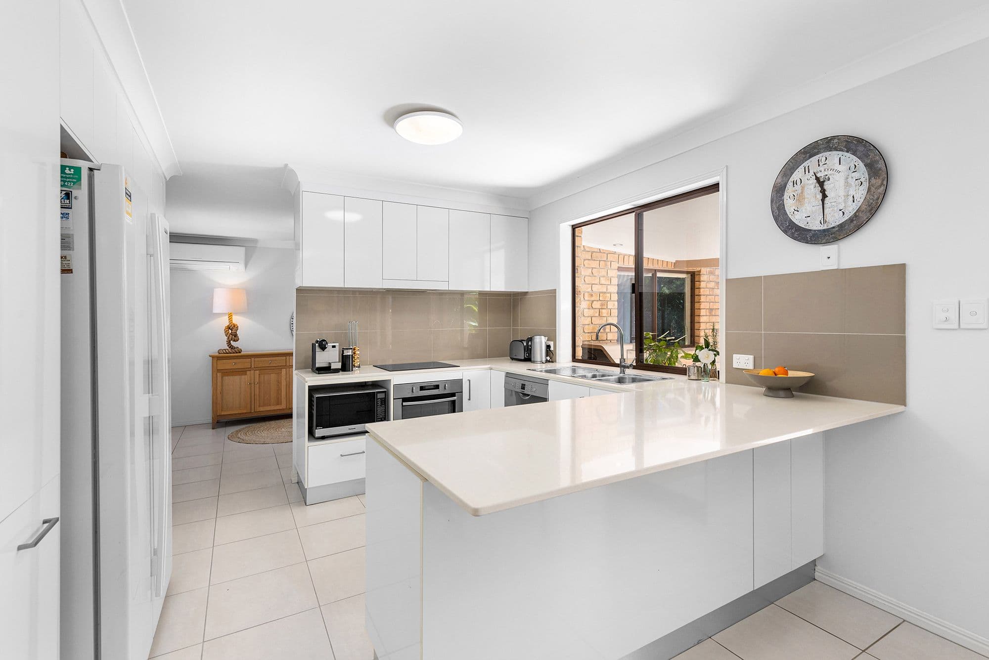 5 Rani Close, Mount Ommaney QLD 4074, Mount Ommaney - Thumbnail 3