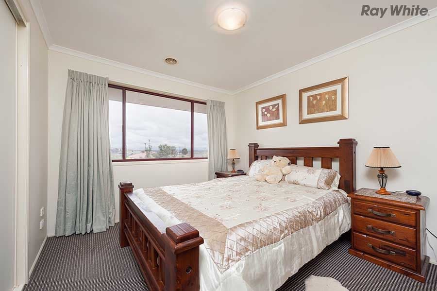 11 Berthon Crescent, Hillside VIC 3037, Hillside - Thumbnail 5