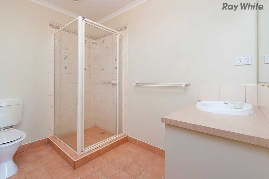 11 Berthon Crescent, Hillside VIC 3037, Hillside - Thumbnail 7
