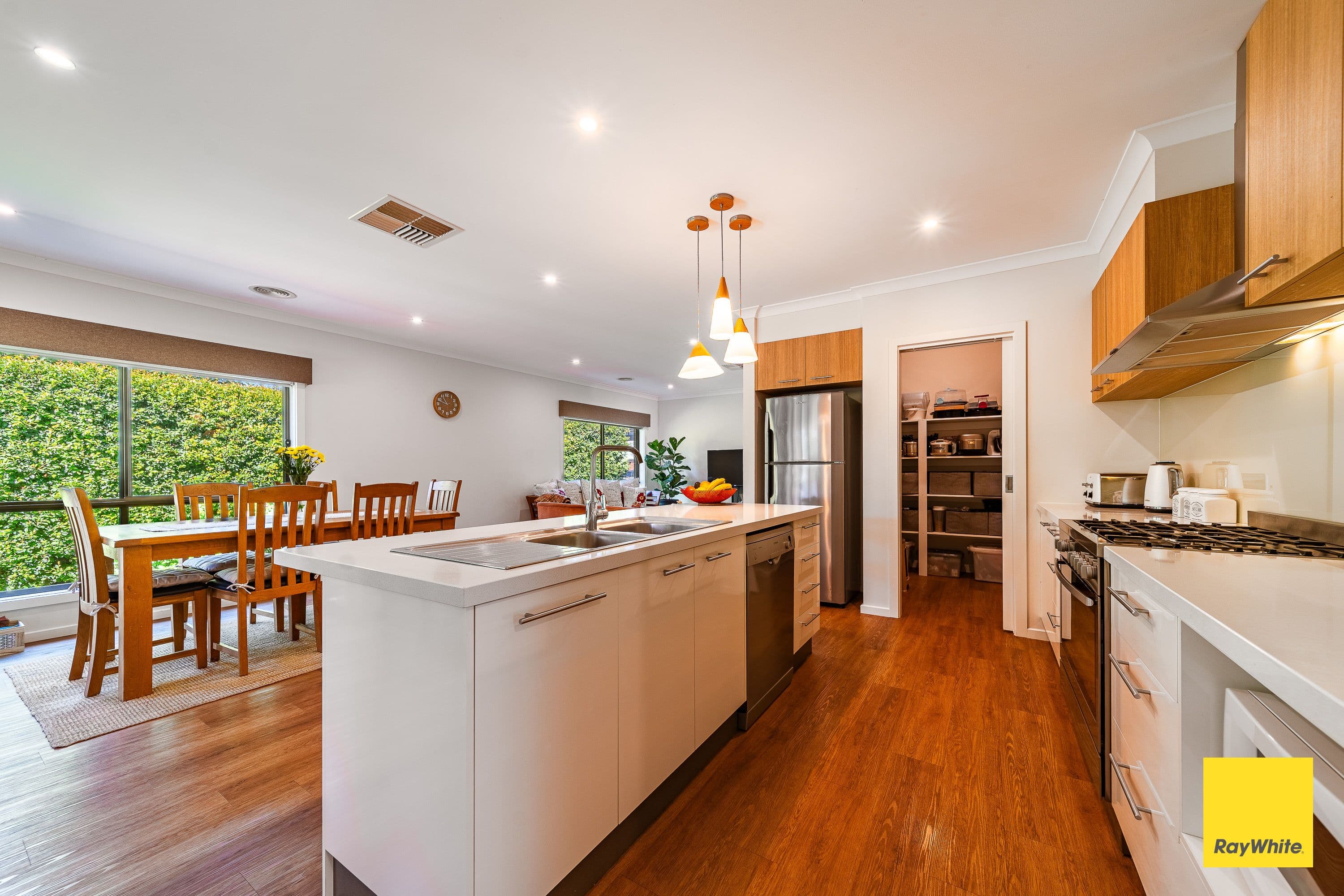 8 Ironhill Close, White Hills VIC 3550, White Hills - Thumbnail 8