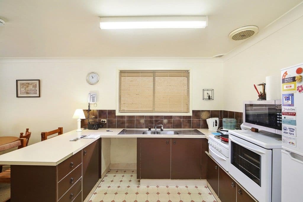 49 Kerry Crescent, Berkeley Vale NSW 2261, Berkeley Vale - Thumbnail 4