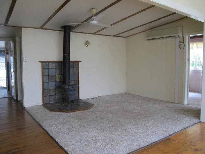 36 Pine Street, Miles QLD 4415, Miles - Thumbnail 3
