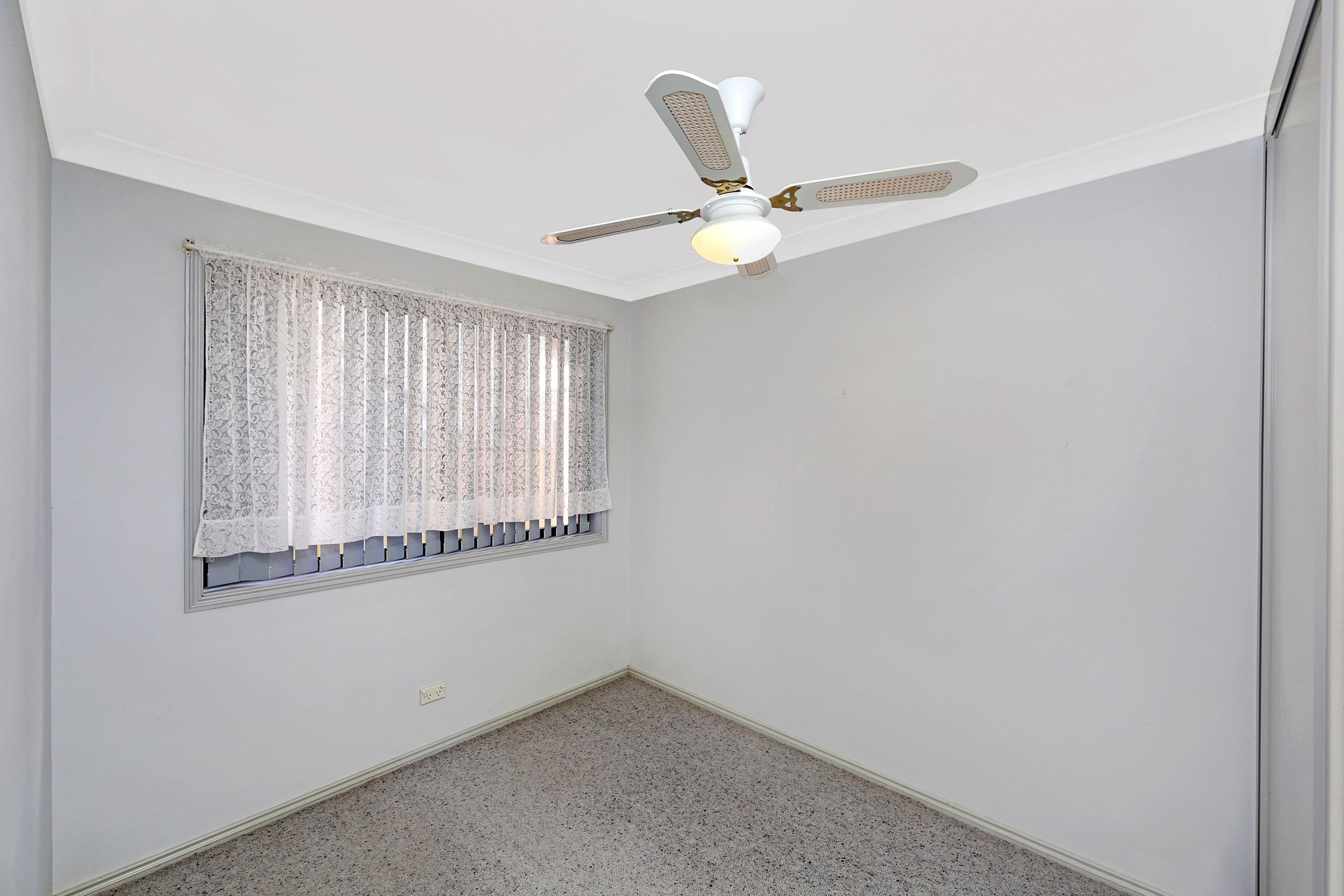 42 Natuna Avenue, Budgewoi - Thumbnail 6