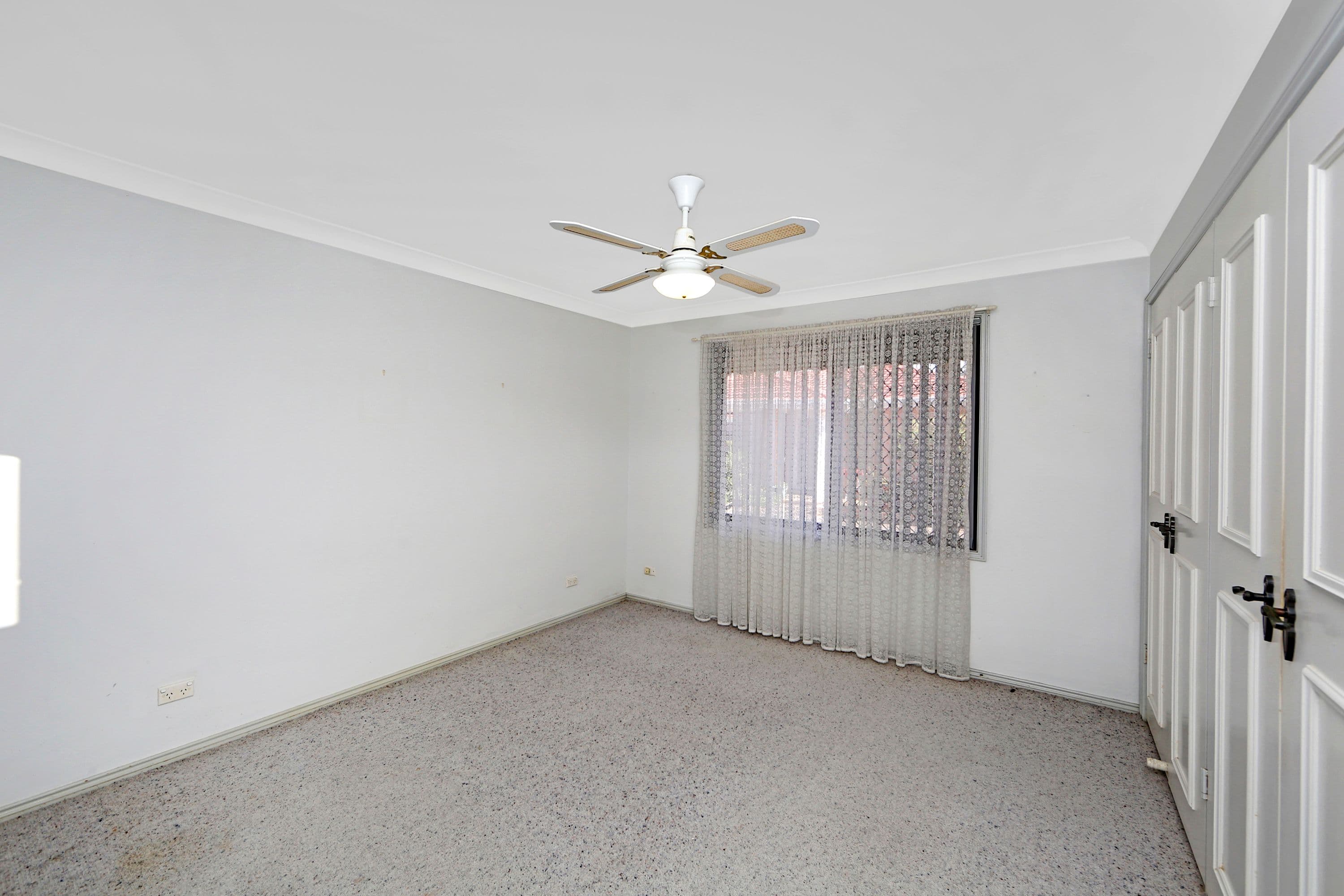 42 Natuna Avenue, Budgewoi - Thumbnail 7