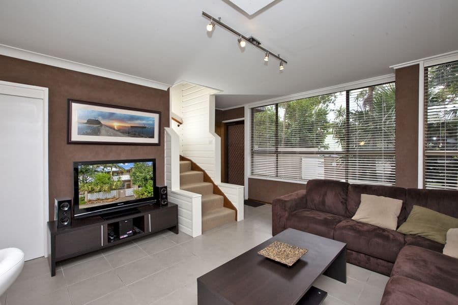 74 Railway Street, Merewether NSW 2291, Merewether - Thumbnail 2