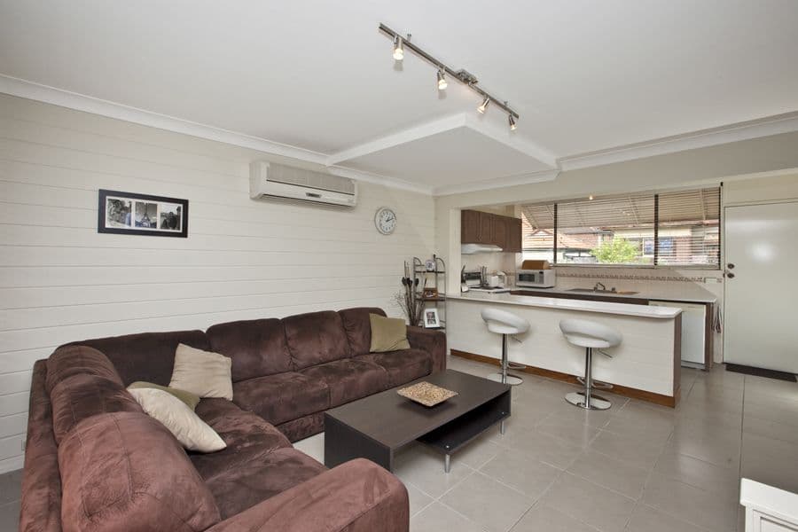 74 Railway Street, Merewether NSW 2291, Merewether - Thumbnail 4