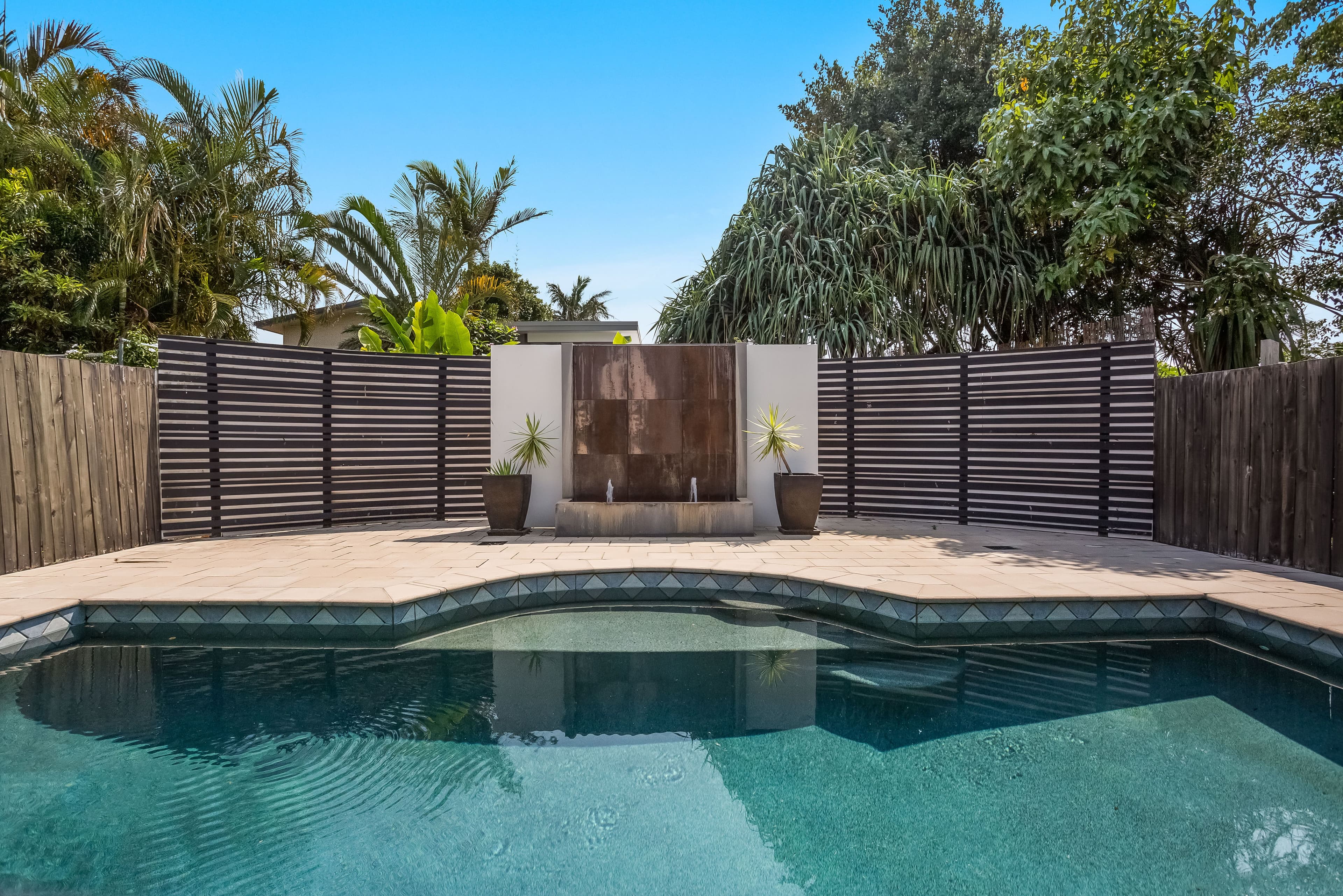 87 Nobby Parade, Miami QLD 4220, Miami - Thumbnail 3