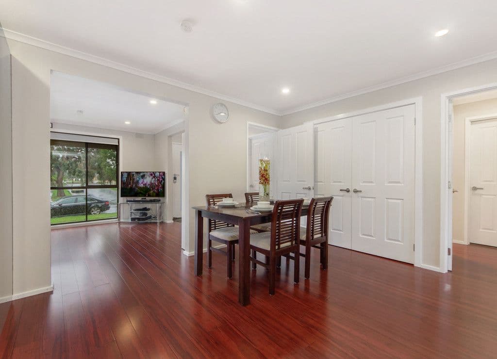 19 Lovell Drive, St Albans VIC 3021, St Albans - Thumbnail 3