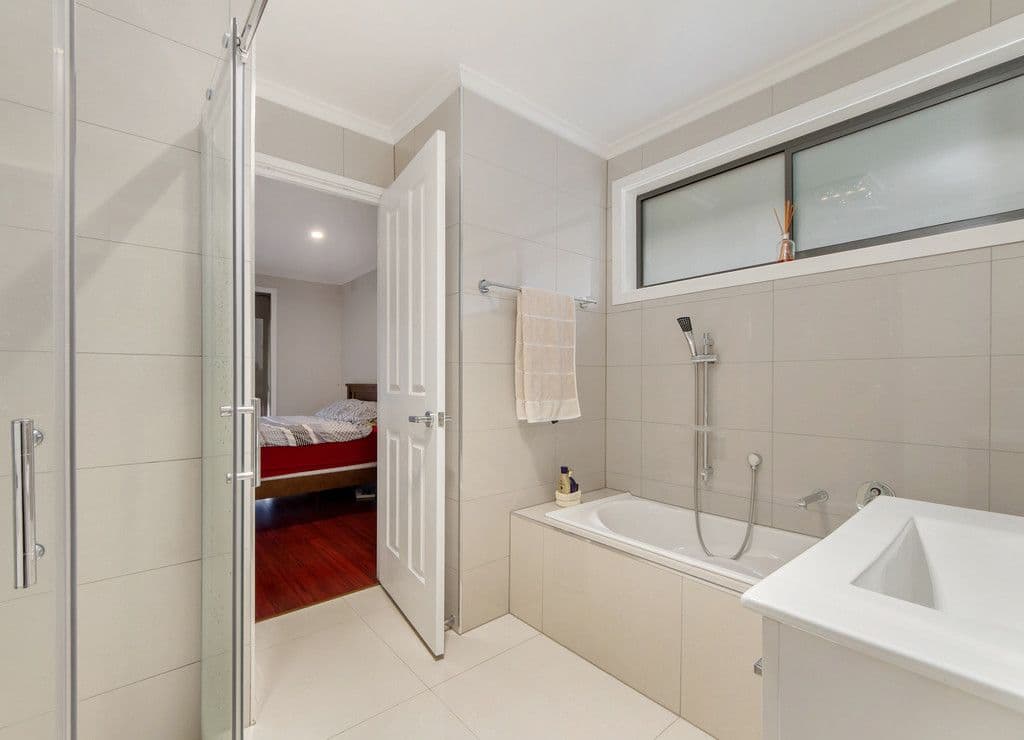 19 Lovell Drive, St Albans VIC 3021, St Albans - Thumbnail 5