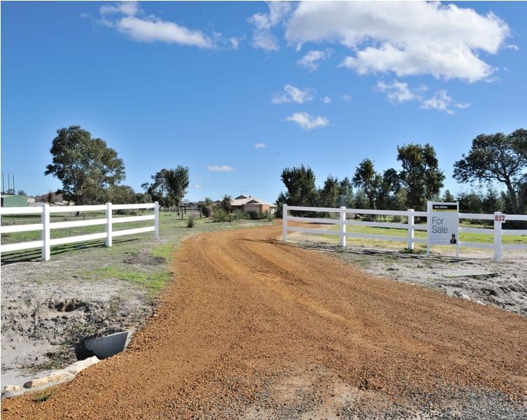 163 Payne Street, MUCHEA WA 6501, Muchea - Thumbnail 2