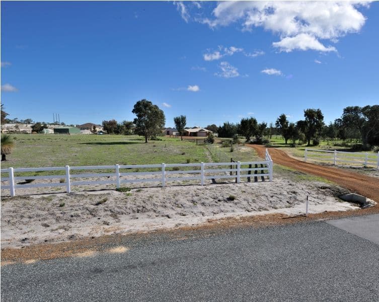 163 Payne Street, MUCHEA WA 6501, Muchea - Thumbnail 3