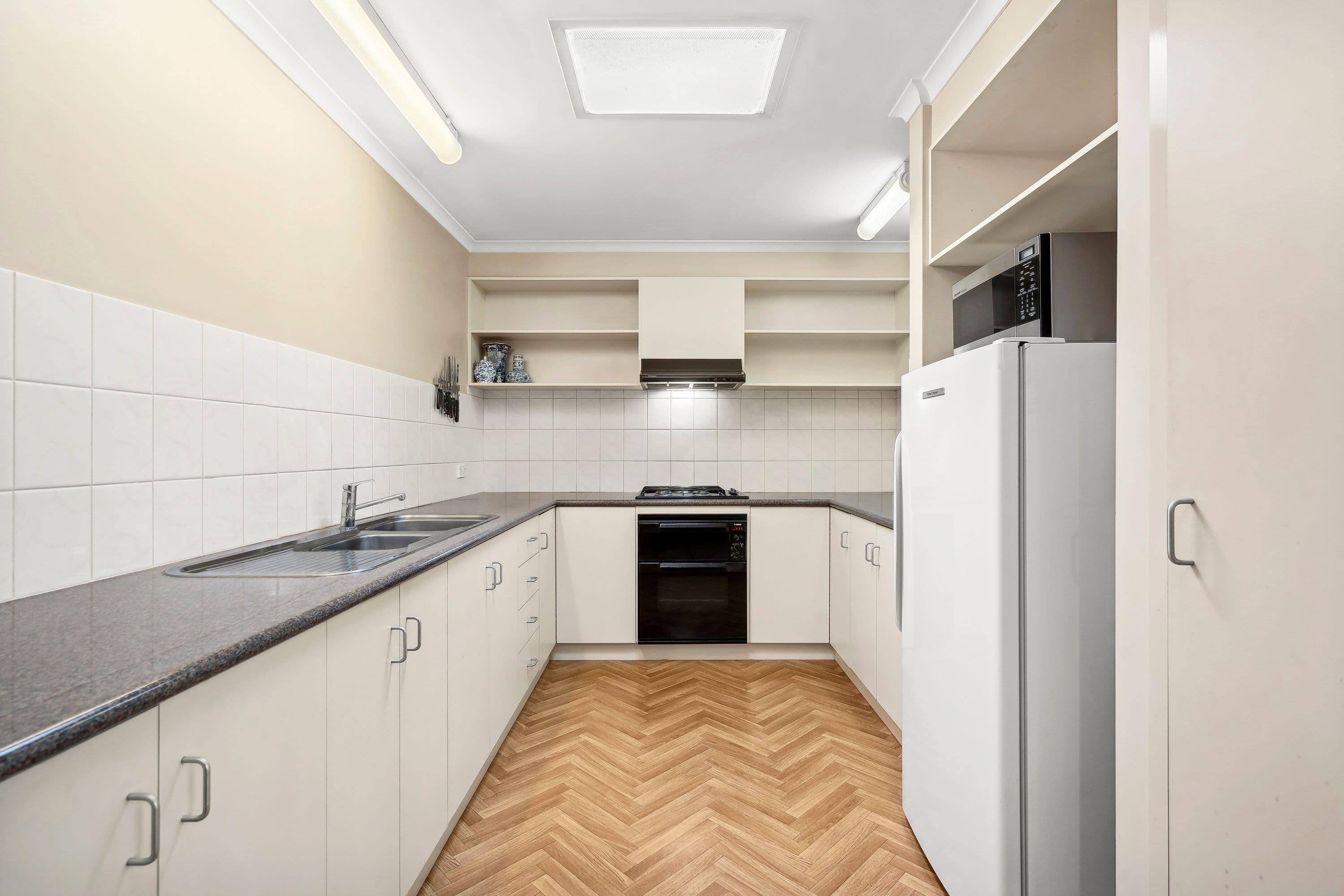 121 Elizabeth Street, Geelong West VIC 3218, Geelong West - Thumbnail 2