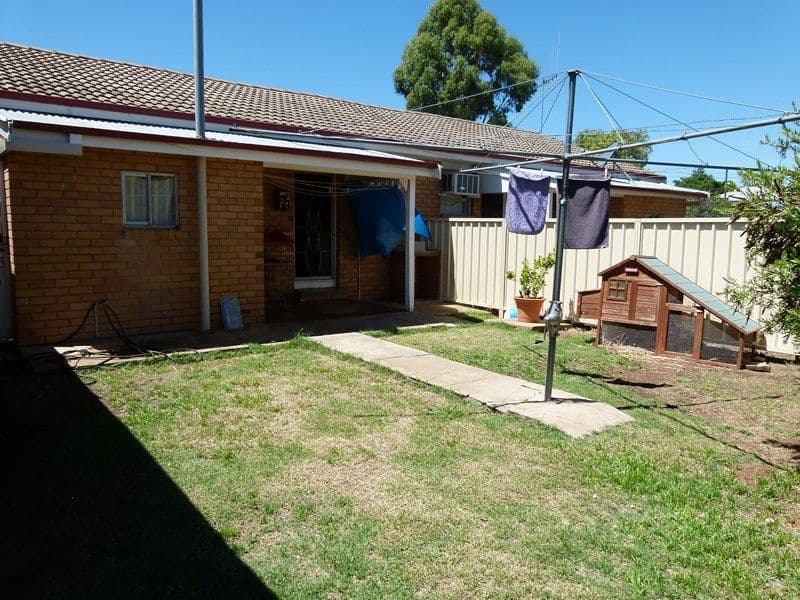 24 Johnson Street, FORBES NSW 2871, Forbes - Thumbnail 2