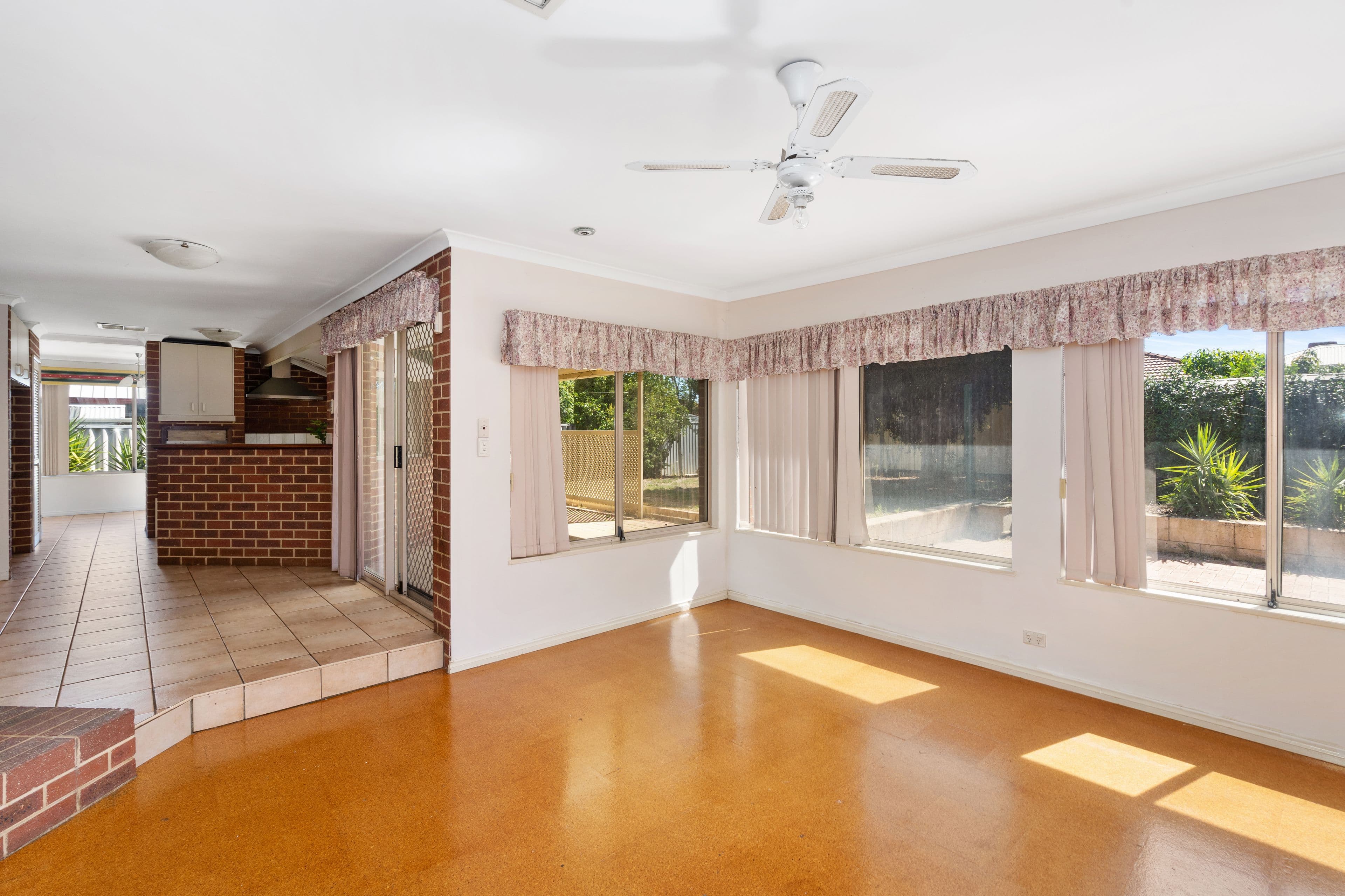 60 Hillcrest Road, Alexander Heights WA 6064, Alexander Heights - Thumbnail 6