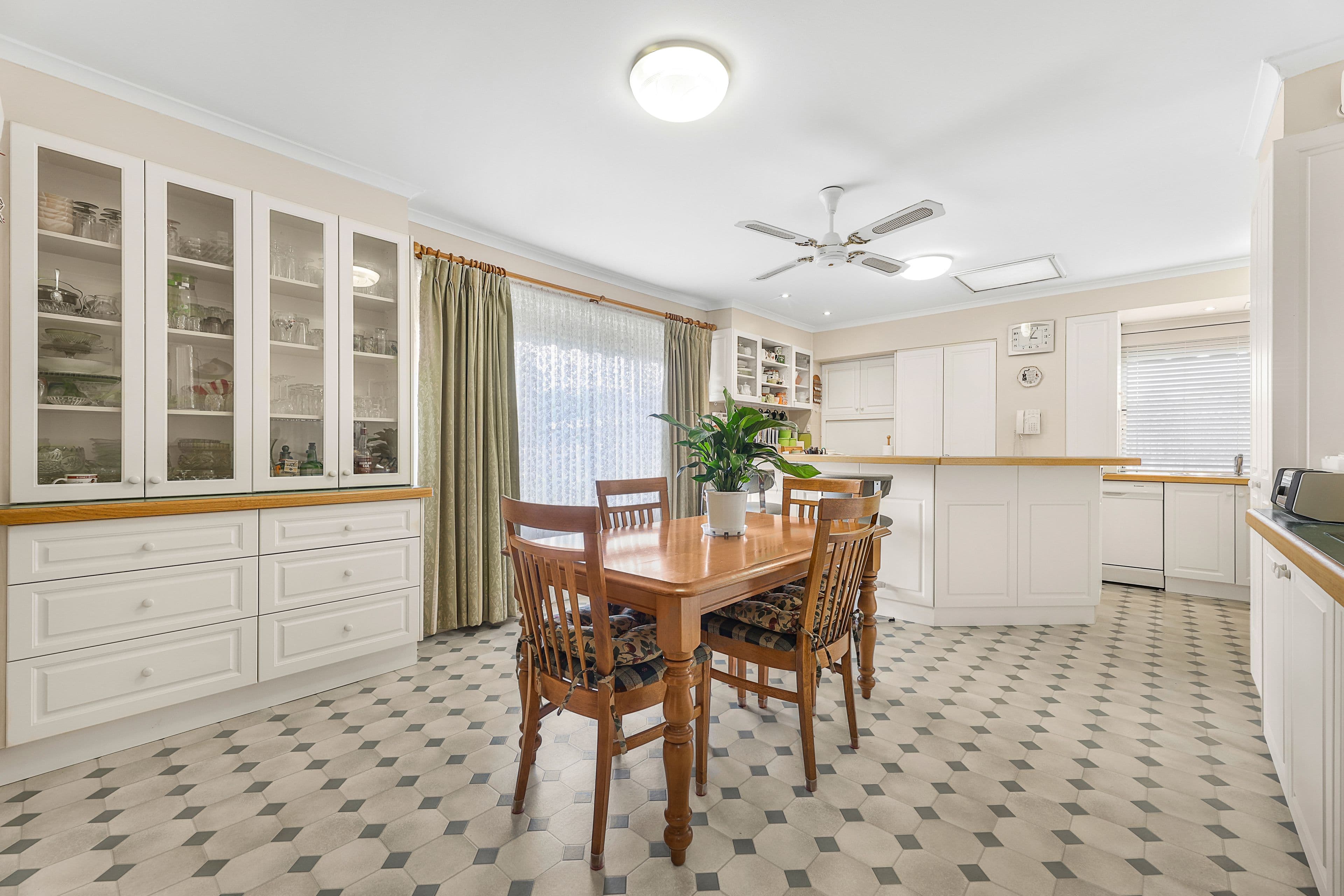 4 Cassia Court, Wantirna VIC 3152, Wantirna - Thumbnail 3