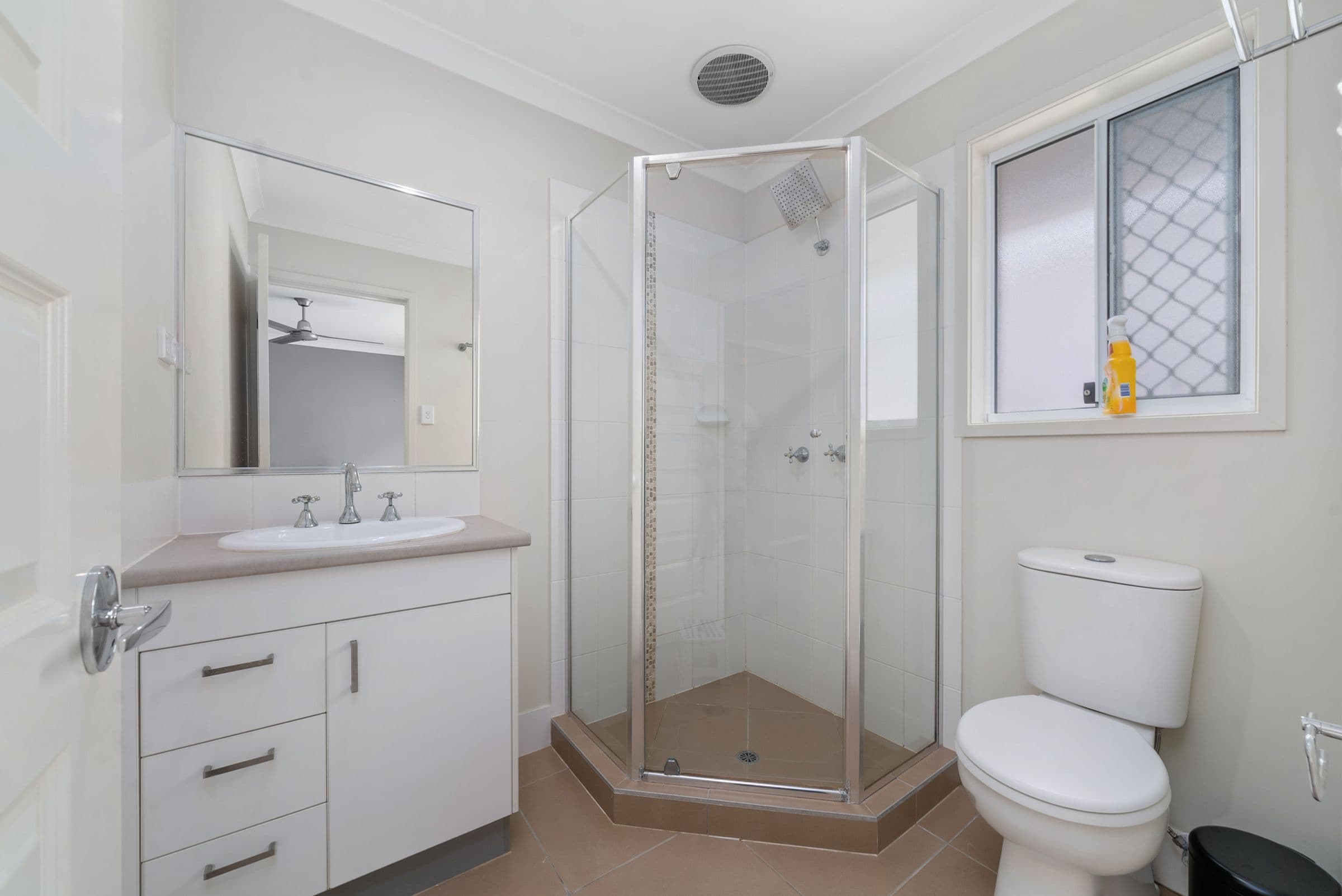 16 Bottle Tree Crescent, Mango Hill QLD 4509, Mango Hill - Thumbnail 7
