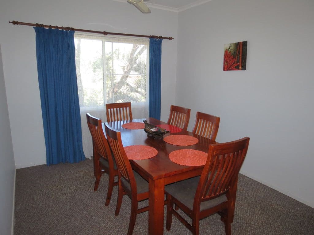 16 Roseanne Road, Emerald QLD 4720, Emerald - Thumbnail 3
