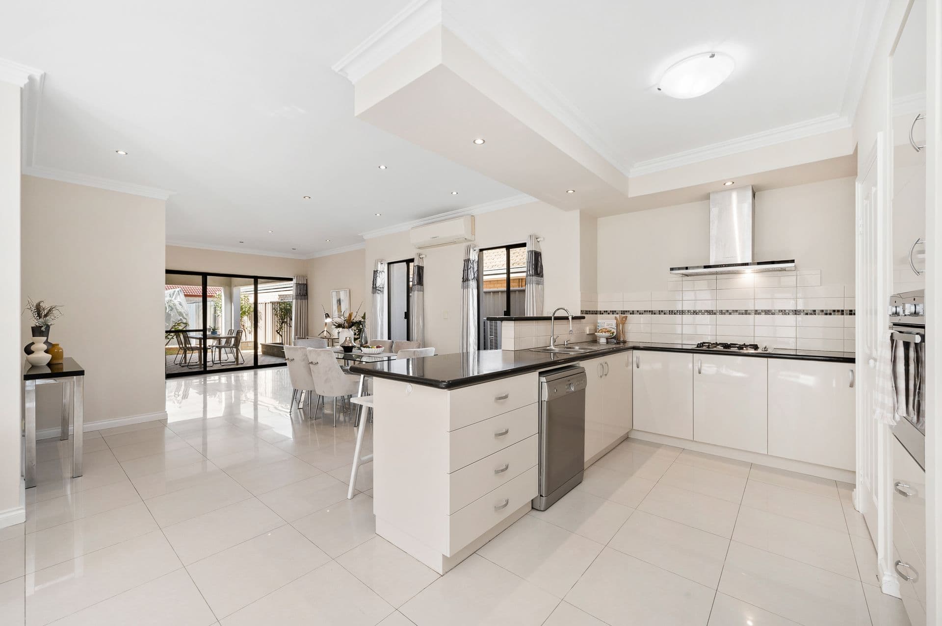 6 Branch Circus, Success WA 6164, Success - Thumbnail 4