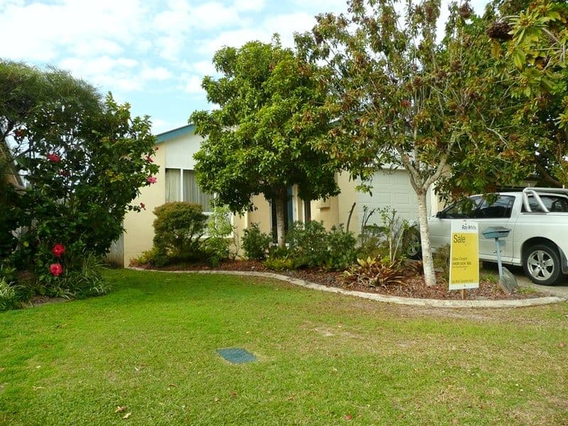 6 Clunie Street, CALOUNDRA WEST QLD 4551, Caloundra West - Image 1