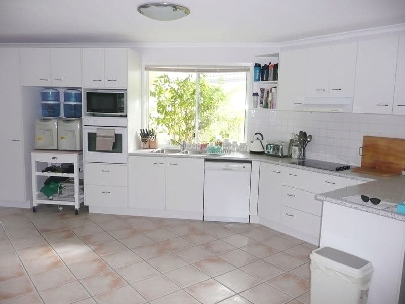 6 Clunie Street, CALOUNDRA WEST QLD 4551, Caloundra West - Thumbnail 2