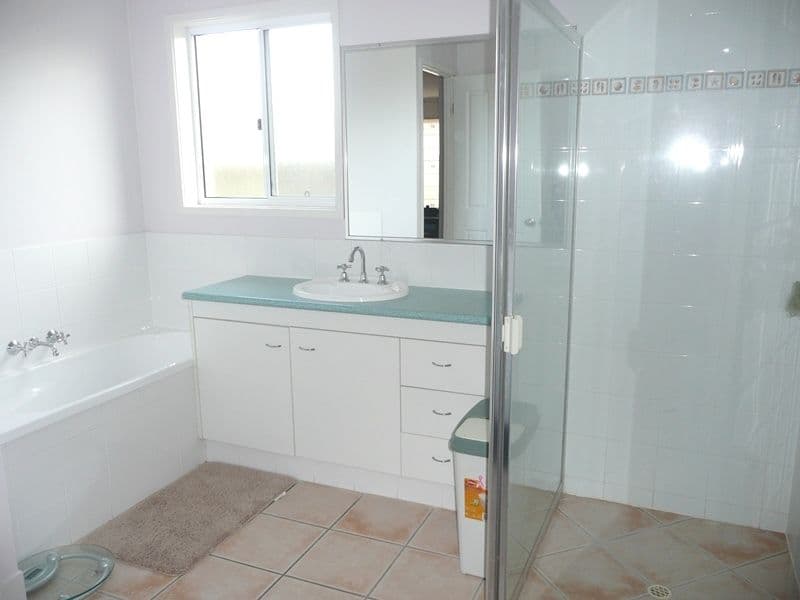 6 Clunie Street, CALOUNDRA WEST QLD 4551, Caloundra West - Thumbnail 6