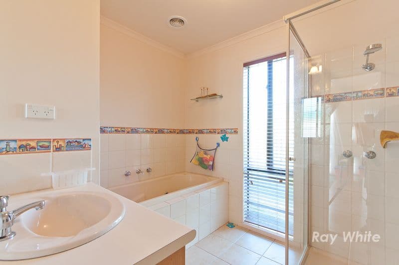 5 Jamie Court, PAKENHAM VIC 3810, Pakenham - Thumbnail 4