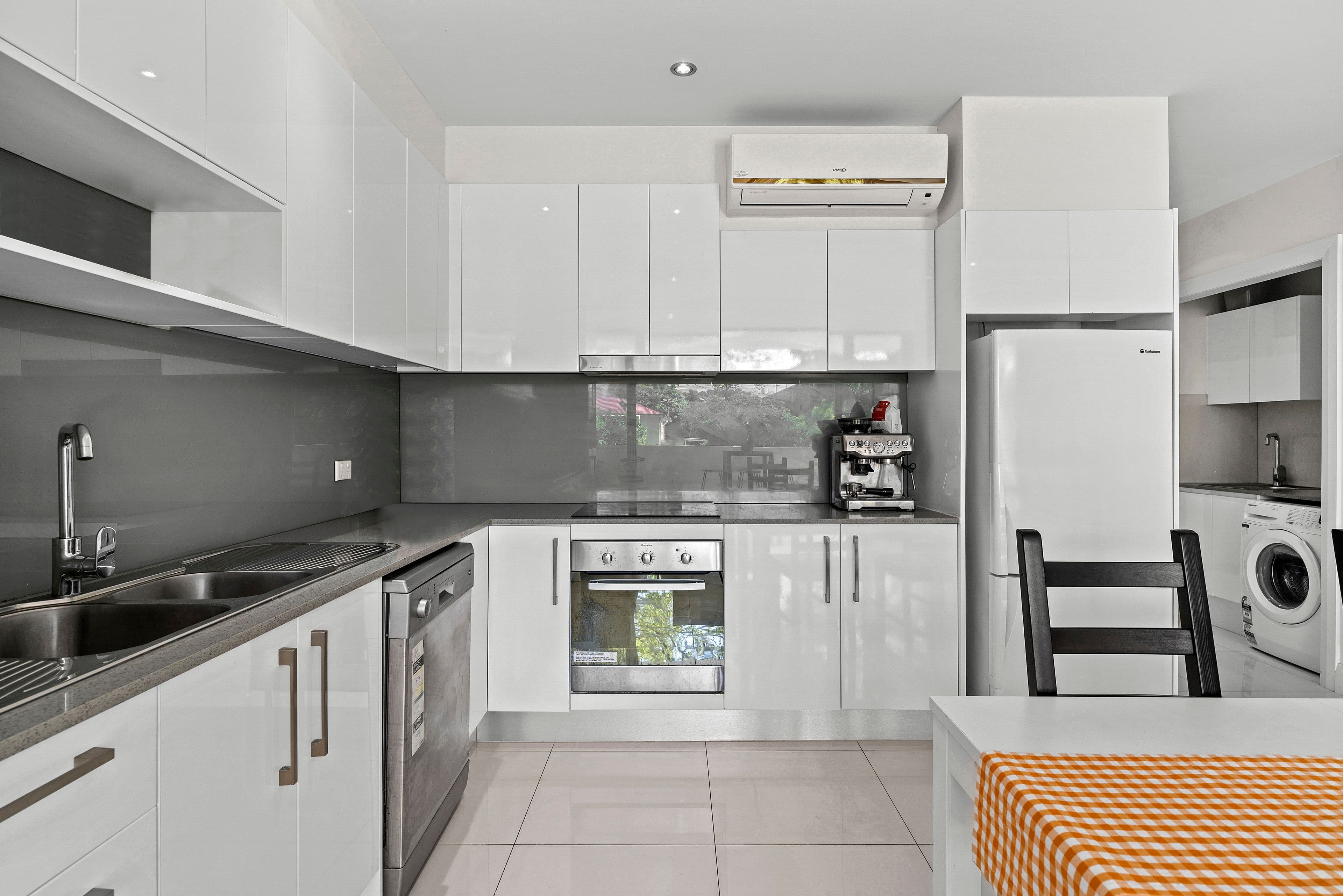 11 Blackburn Street, Moorooka QLD 4105, Moorooka - Thumbnail 7