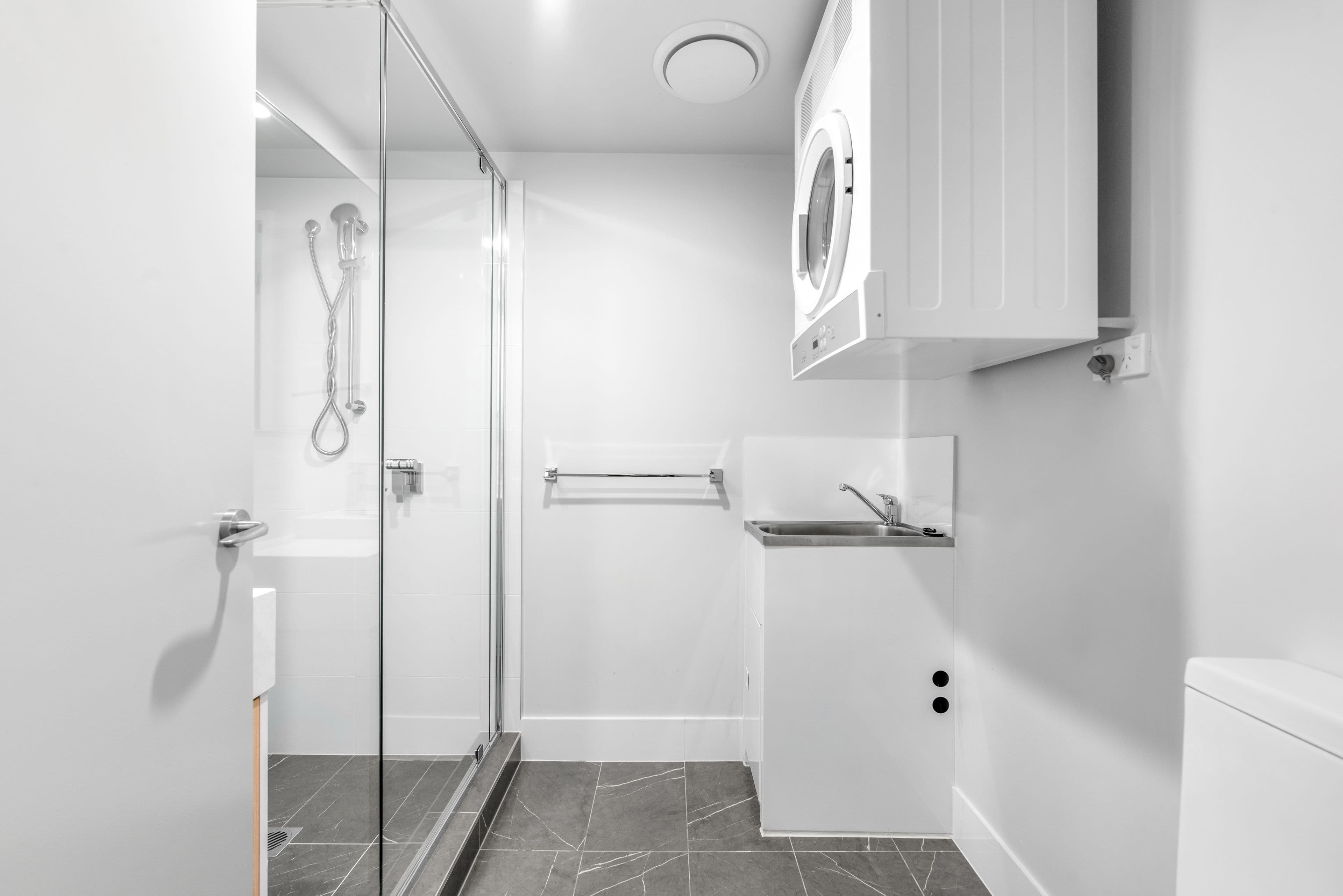 24 Zenith Avenue, Chermside QLD 4032, Chermside - Thumbnail 5