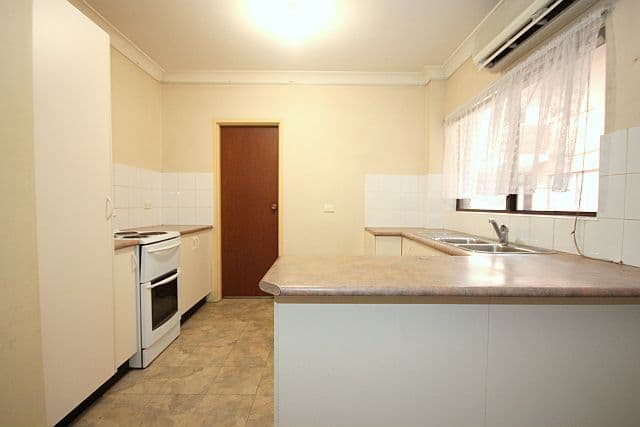 17 Rickard Road, BANKSTOWN NSW 2200, Bankstown - Thumbnail 3