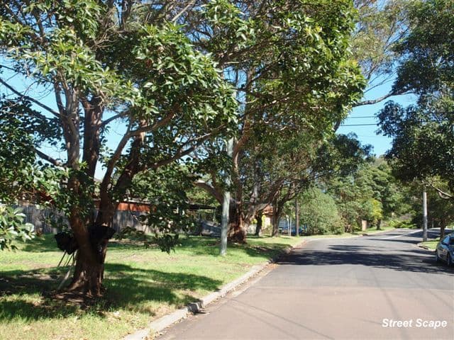 1 Larissa Road, ALLAMBIE HEIGHTS NSW 2100, Allambie Heights - Thumbnail 2